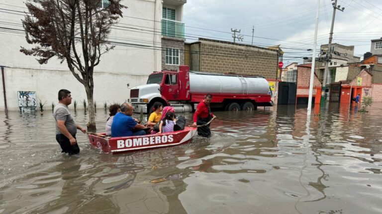 Inundación por canal desbordado afecta más de 400 casas en Rancho San Blas