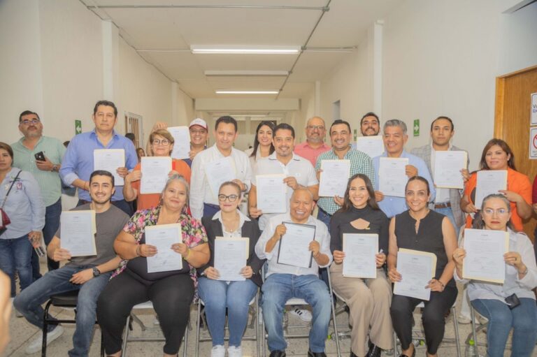 Raciel Pérez Cruz recibe constancia de mayoría que lo acredita como presidente municipal electo de Tlalnepantla