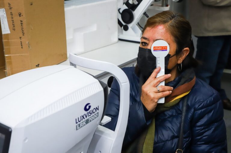 DIF Tlalnepantla atiende la salud visual de la población al ofrecer el servicio de optometría a bajo costo