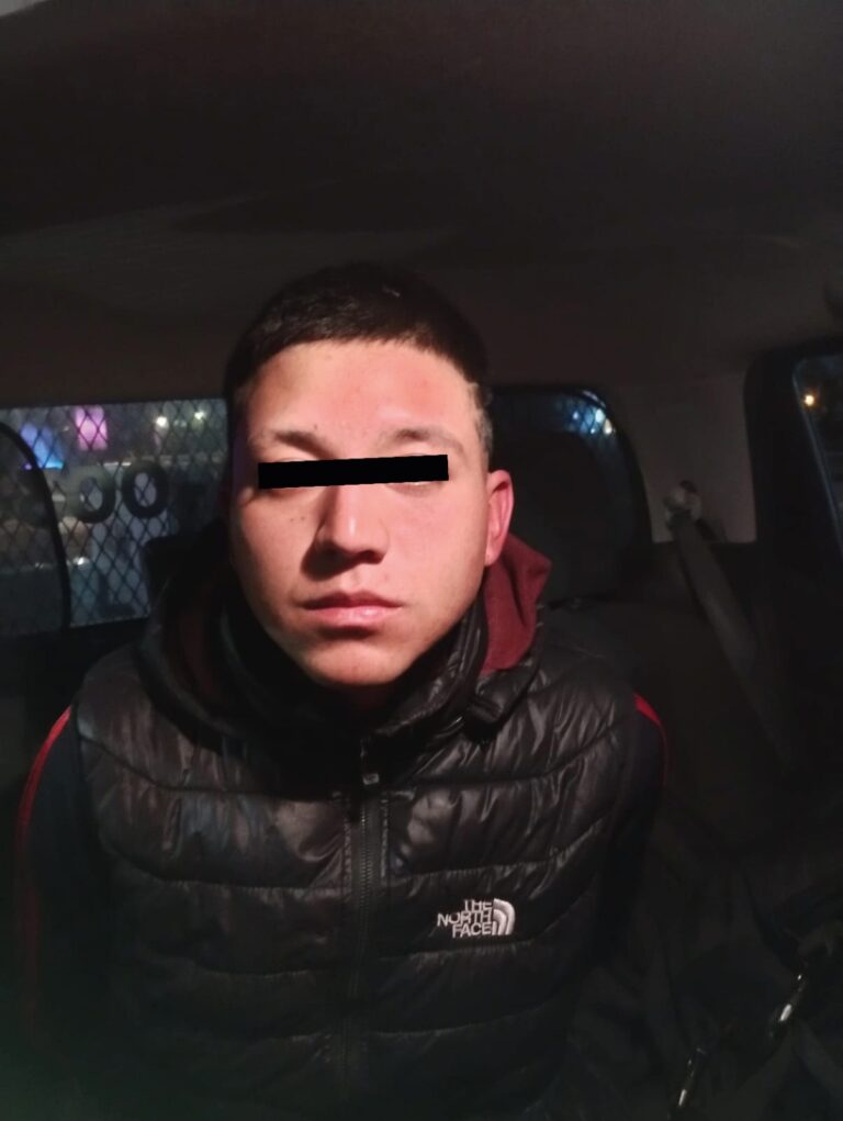 Conducía a toda velocidad una moto robada y lo pesca la Guardia Civil