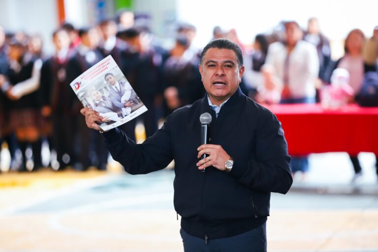 Tony Rodríguez y Mary Gómez llevan programas educativos que hacen de Tlalnepantla un municipio modelo