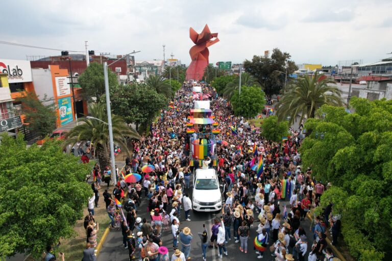 Exigen tipificación de transfeminicidios durante la Tercera Marcha de la Diversidad Sexual en Nezahualcóyotl