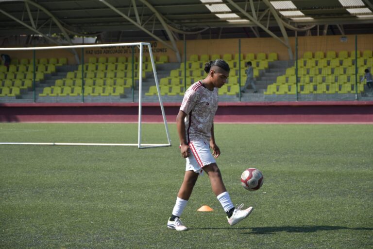 Pumas de la UNAM busca jóvenes talentos de Nezahualcóyotl para integrar sus filas