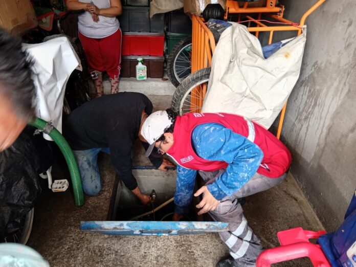 CAEM y Protección Civil intensifican limpieza en municipios afectados por lluvias en el EdoMéx