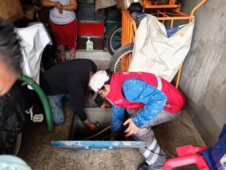 CAEM y Protección Civil intensifican limpieza en municipios afectados por lluvias en el EdoMéx