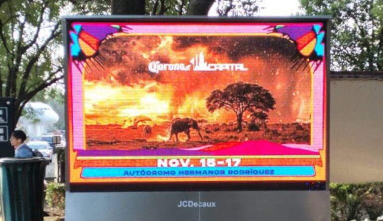 Aparecen en CDMX imágenes enigmáticas del Corona Capital