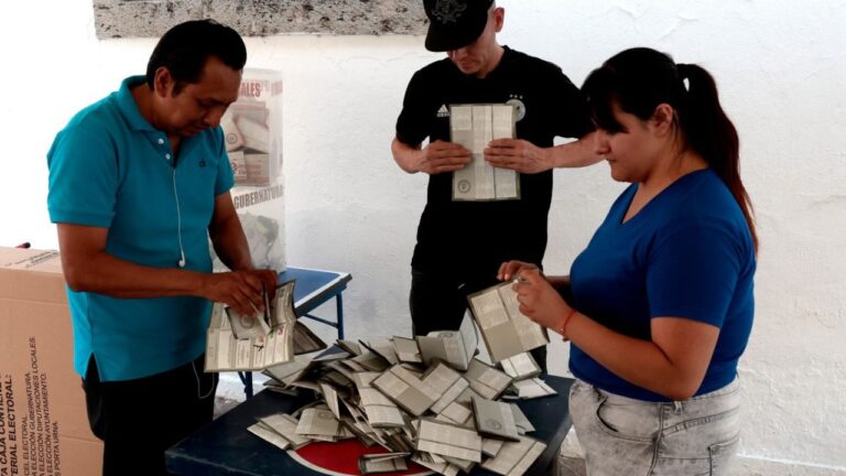 “Voto por voto; casilla por casilla”: AMLO respalda petición de recuento de votos de la oposición