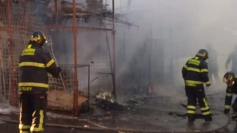Incendio en La Merced consume 25 puestos y 7 locales