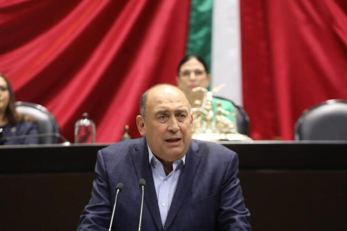 Moreira reta a detractores de Alejandro Moreno a registrarse por la dirigencia del PRI