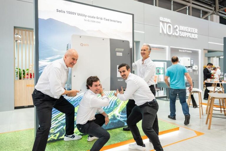 SOLIS BRILLA EN INTERSOLAR MÜNICH: UNA EXHIBICIÓN DE CALIDAD E INNOVACIÓN