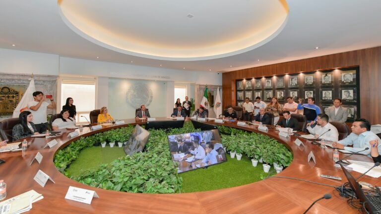 Cabildo de Atizapán de Zaragoza destaca apoyo del Alcalde Pedro Rodríguez a Jóvenes Deportistas