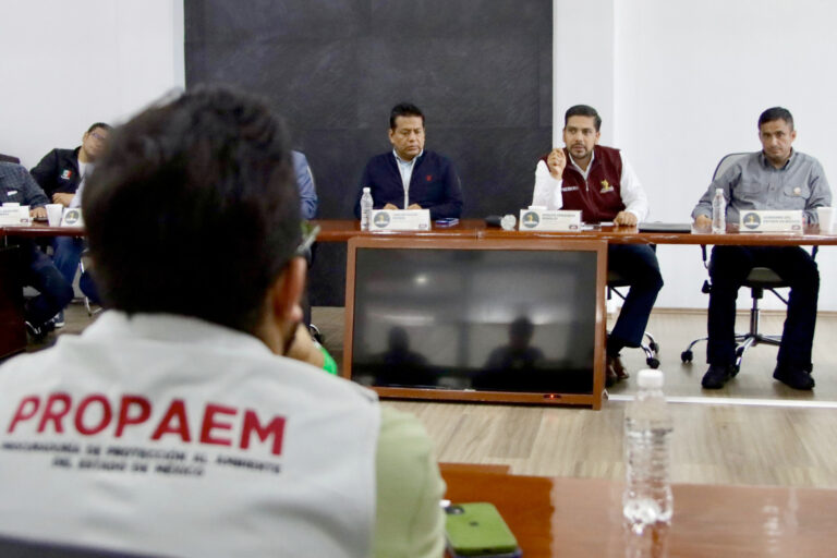 Autoridades de los tres órdenes de Gobierno se reúnen en Nezahualcóyotl para abordar el Tema de Ciudad Lago Autoridades de los tres órdenes de Gobierno se reúnen en Nezahualcóyotl para abordar el Tema de Ciudad Lago