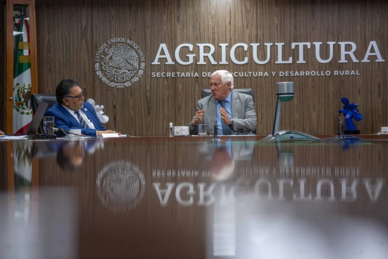 Acuerdan México y Guatemala fortalecer cooperación para prevenir la entrada de gusano barrenador del ganado