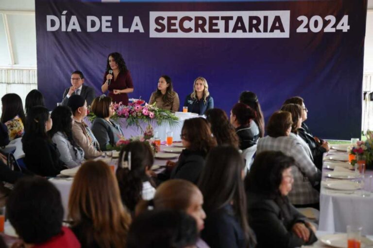 Reconoce Huixquilucan la labor y dedicación de las secretarias Reconoce Huixquilucan la labor y dedicación de las secretarias