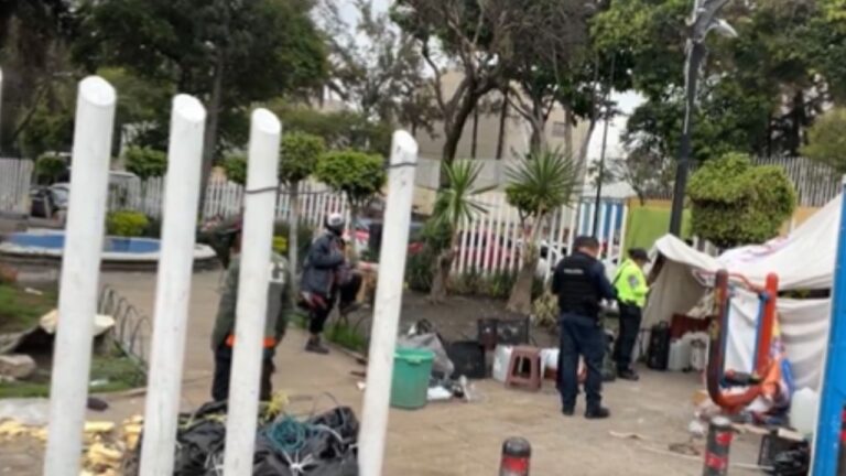 Lesionan a hombre en situación de calle con machete durante riña en el Centro