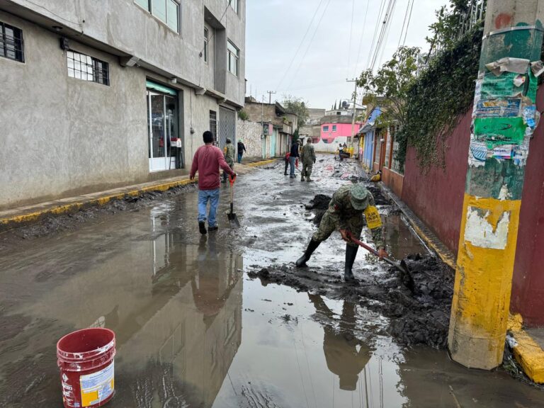 Guardia Nacional y Ejército Mexicano implementan operativos de emergencia tras deslave en Tlalmanalco