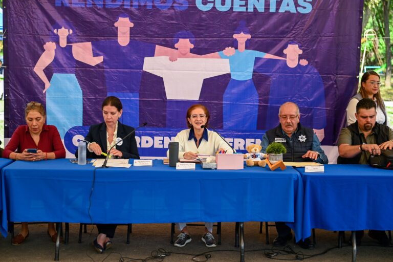 Naucalpan Ampliará Programa de Bacheo Tras Temporada de Lluvias: Alcaldesa Moya Marín Rinde Cuentas en Ciudad Brisa