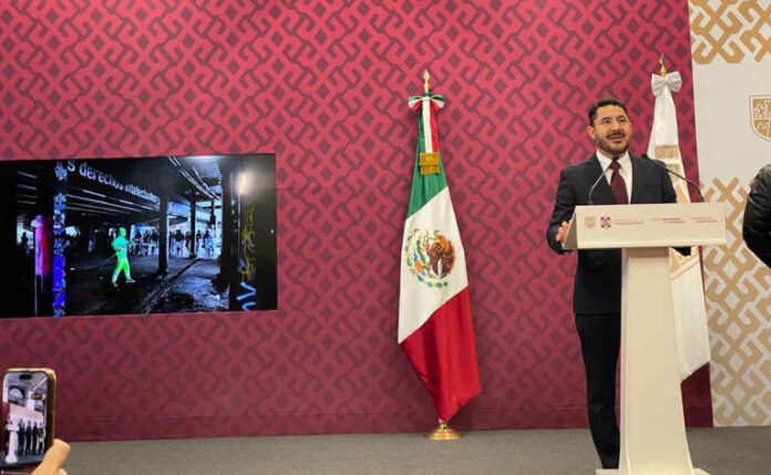 Batres anuncia perfeccionamiento de iniciativas contra "chelerías" en la CDMX