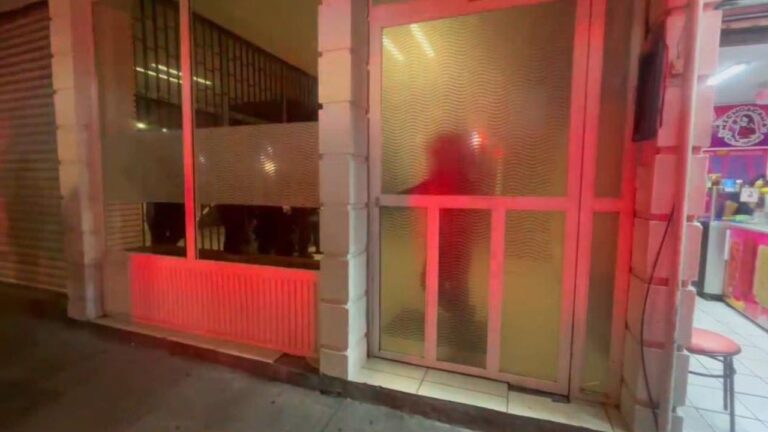 Viejito muere al caer por el cubo de un elevador averiado en Copilco