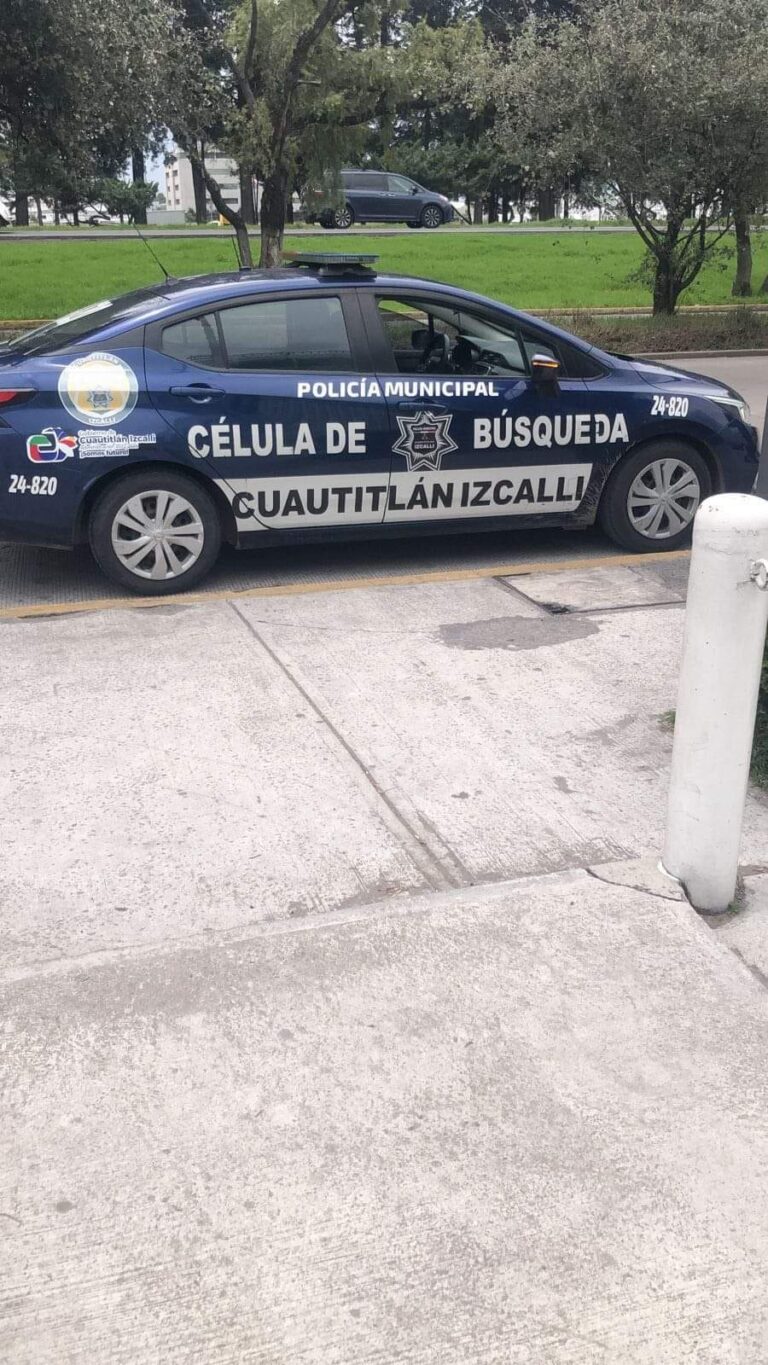Utilizan patrulla de la Policía Municipal de Cuautitlán Izcalli para transporte privado