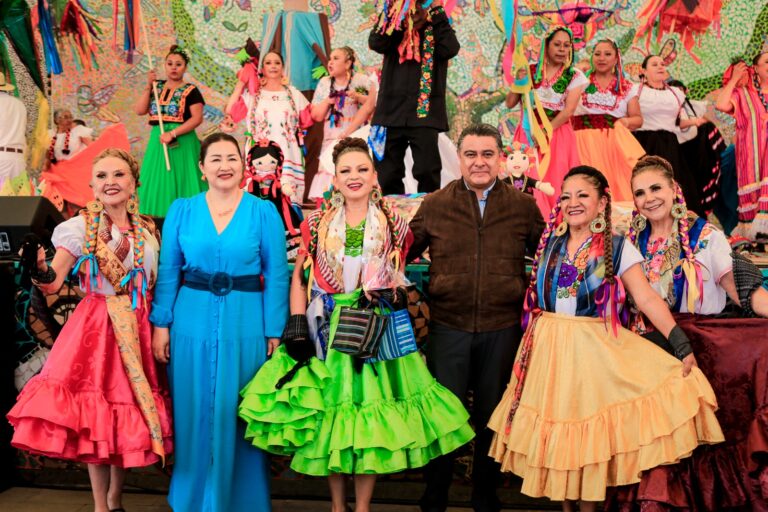 Gobierno de Tlalnepantla Celebra Guelaguetza 2024 con la Comunidad de Adultos Mayores