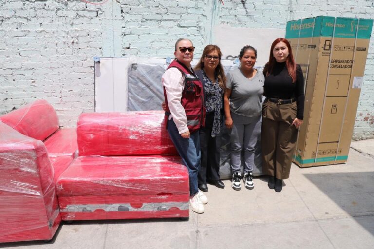 Entrega Gobierno de Tecámac Apoyos a Familias Afectadas por las Lluvias