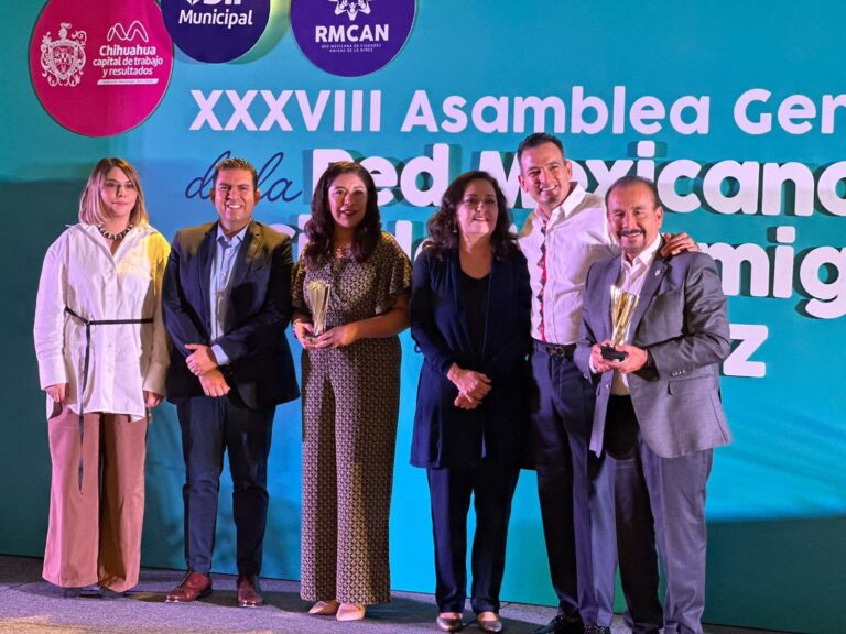 Pedro Rodríguez recibe Premio Ciudad Amiga de la Niñez por Erradicar el Trabajo Infantil en Atizapán