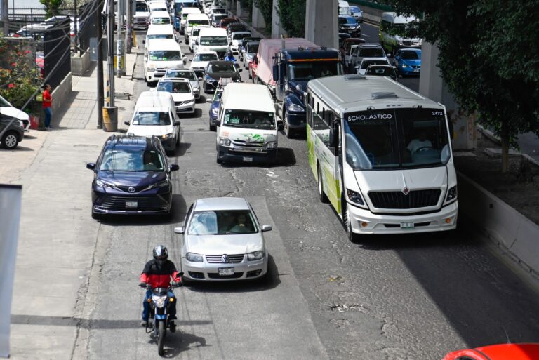Implementa Edomex Chatbot para reportar baches en vías estatales