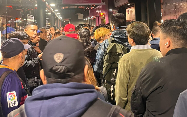 Tras fuertes lluvias se inunda Metro Buenavista