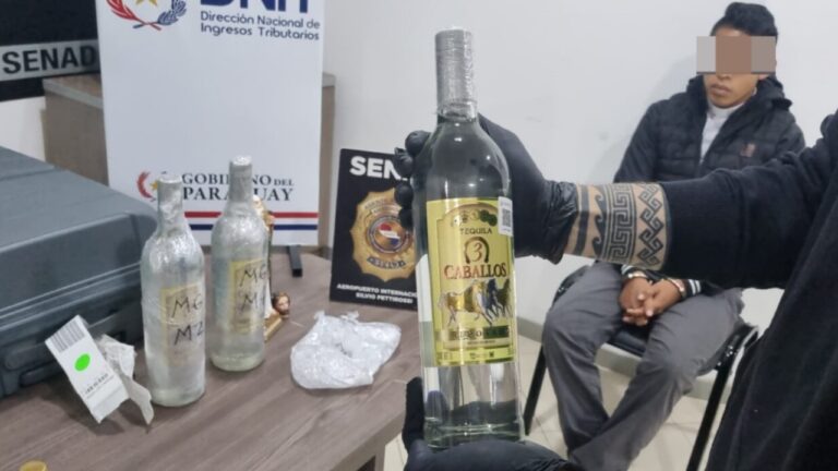 Paraguay detiene a seminarista mexicano por transportar tequila con metanfetaminas
