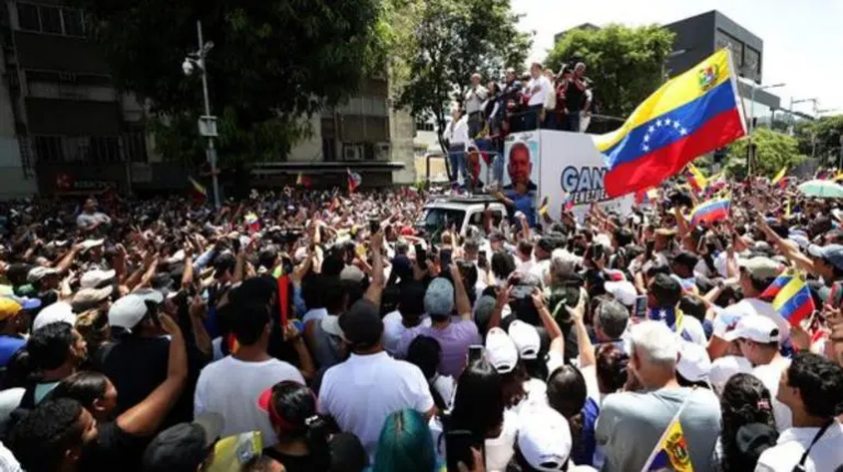 Chile y España coinciden en la necesidad de una "salida democrática" en Venezuela