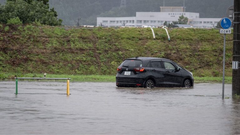 Tormenta tropical María toca tierra en Japón con intensas lluvias