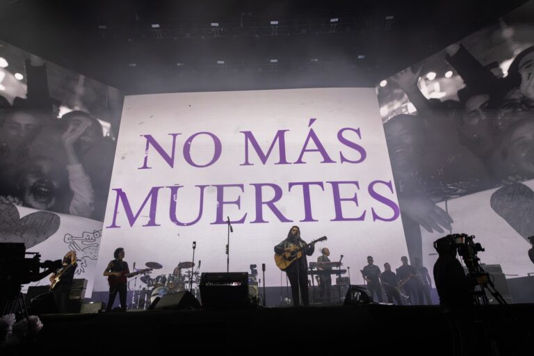 Caifanes celebró concierto lleno de nostalgia en el Estadio GNP