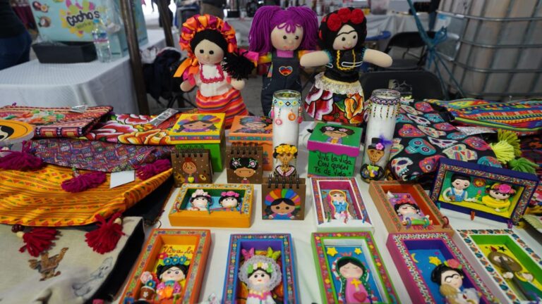 Gustavo A. Madero inaugura Feria Microempresarios y Cooperativistas