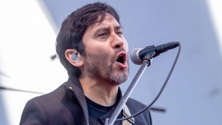 Claudio Narea, cantante de los prisioneros presenta “Únete al Baile Tour” en la Maraka en la CDMX