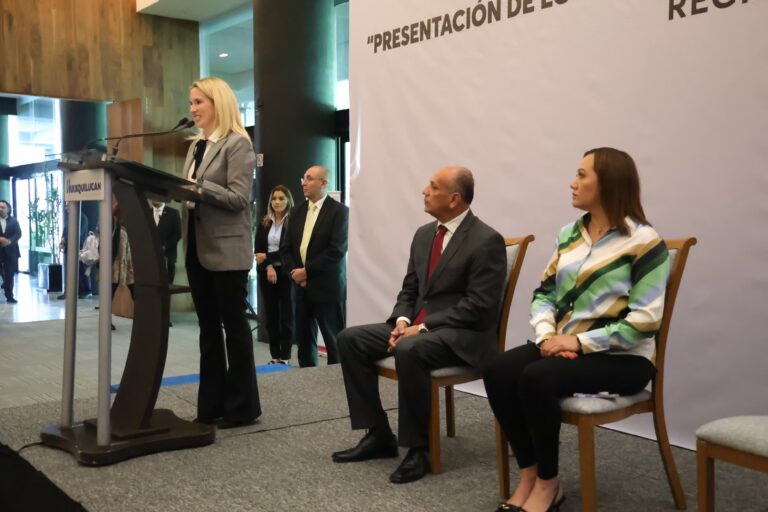 Romina Contreras, Alcaldesa de Huixquilucan, se Consolida como la Mejor Evaluada del País con 73.4% de Aprobación