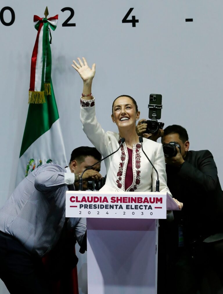 Sheinbaum designa a sus secretarios de Defensa y Marina: general Ricardo Trevilla y almirante Raymundo Pedro Morales