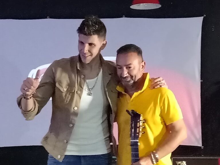 El cantante español RUBÉN ALEGRÍA conquista México con su sencillo "PORQUE LA EXTRAÑO" El cantante español RUBÉN ALEGRÍA conquista México con su sencillo "PORQUE LA EXTRAÑO"