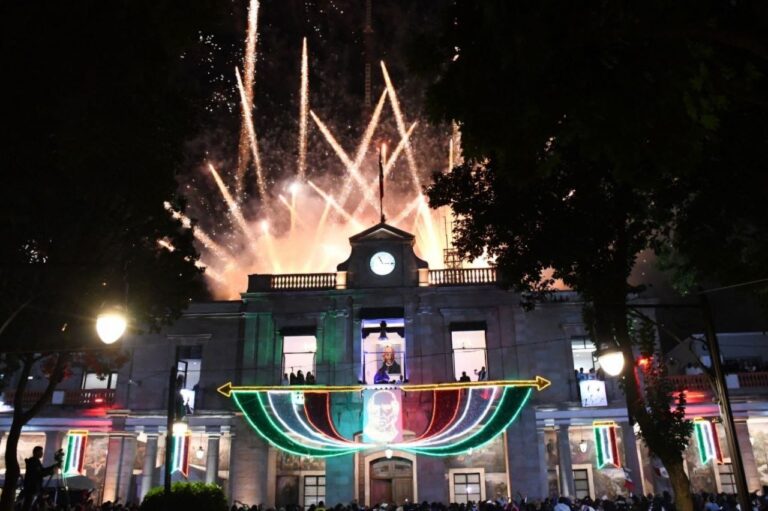 Alfa González Encabeza el Grito de Independencia en la Alcaldía Tlalpan