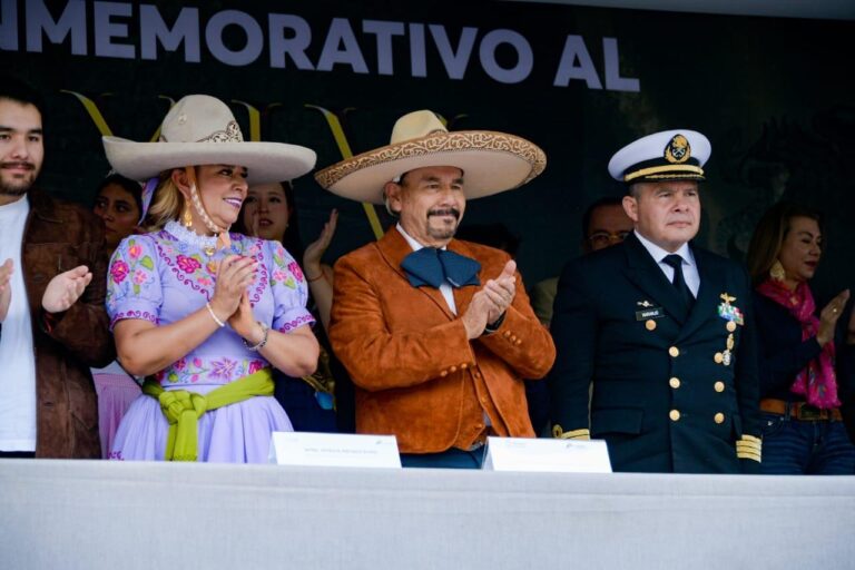 Desfile Conmemorativo por el 214 Aniversario de la Independencia Contagia de Entusiasmo a Atizapenses; Continúan Labores de Apoyo por Afectaciones de Lluvias