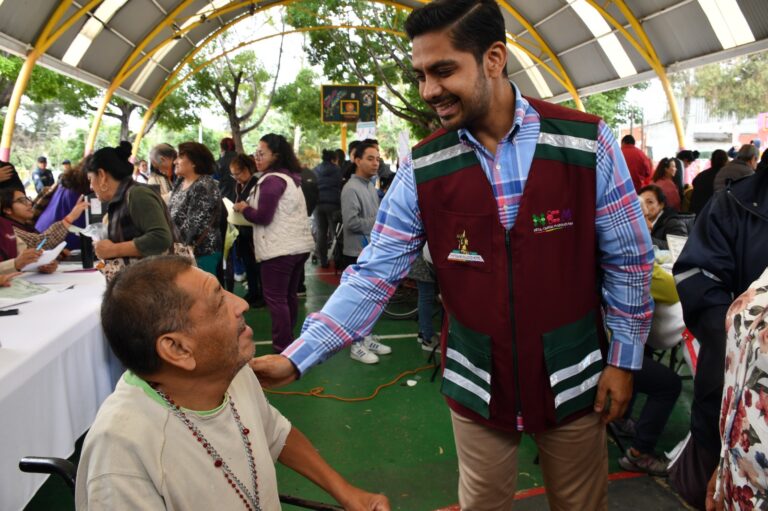 Se realizó con éxito la primera Feria Municipal de la Discapacidad en Nezahualcóyotl