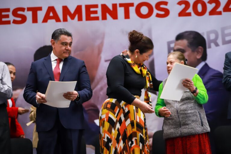 Tlalnepantla Entrega 4,500 Testamentos a Bajo Costo, Beneficiando a 18 Mil Personas