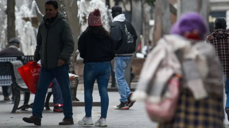 Los remanentes del frente frío 15 y la llegada del 16 provocaron nevadas, lluvias y granizadas