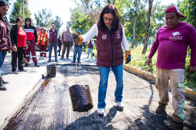Iztapalapa se une al programa Bachetón para reparar calles