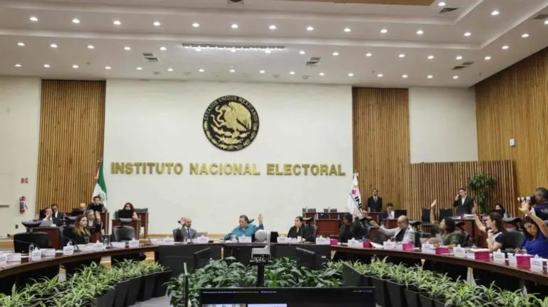 Quitan voto foráneo para elección judicial; el INE reciclará cajas, urnas y mamparas