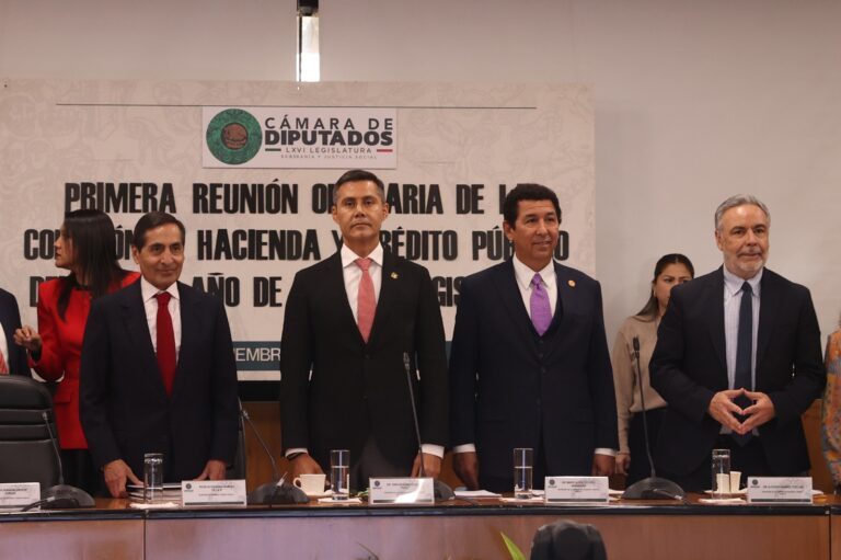 Ratifican en Comisión a Rogelio Eduardo Ramírez de la O como secretario de Hacienda y Crédito Público