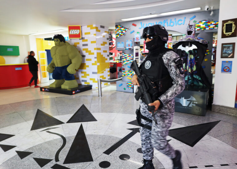 Implementa Huixquilucan operativo “Buen Fin Seguro”