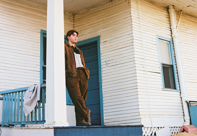 Kevin Kaarl regresa a la música con su sencillo "Esta Noche"