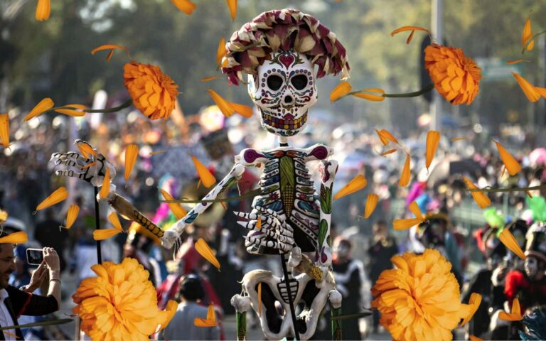 Estás son las estaciones que estarán cerradas por Desfile del Día de Muertos  en CDMX