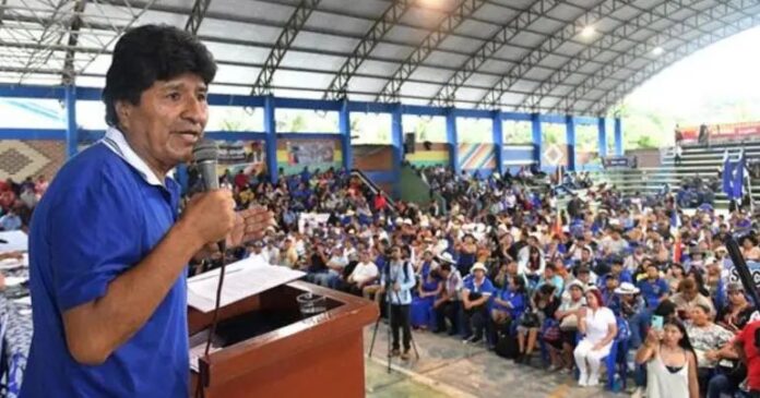 Evo Morales dice que será candidato con sigla "prestada" o "regalada" si no vuelve al MAS